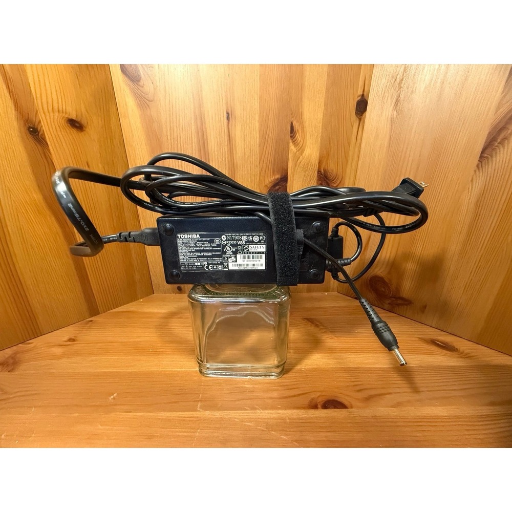Toshiba PA3717U-1ACA Genuine OEM Laptop AC Adapter Charger 19V 6.32A 120W Tested